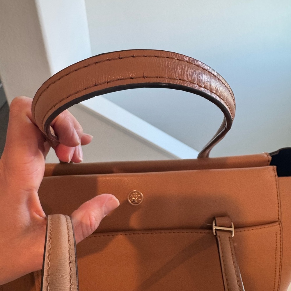 Tory Burch Parker Tote - Picture 9 of 16